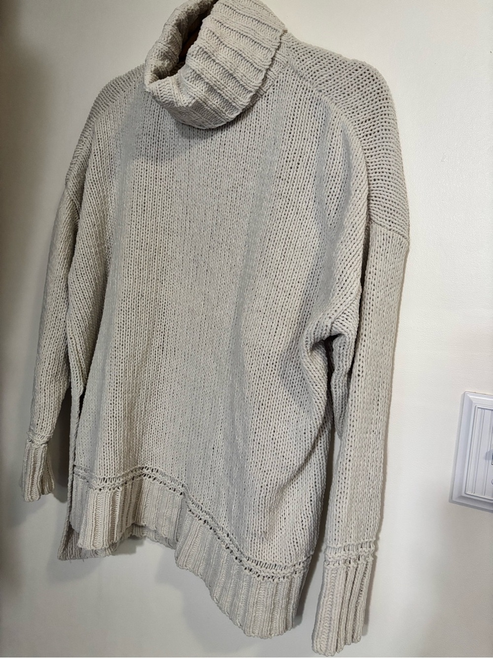 Aerie Turtleneck Cream Knitted Sweater